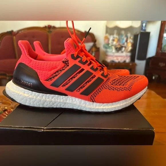 ultraBOOST 1.0 Retro ‘Solar Red’ FU6648 2019 Size 10 - Picture 5 of 13